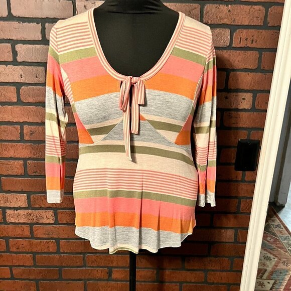 Women's Long sleeve Color Block Top - Picture 5 of 5